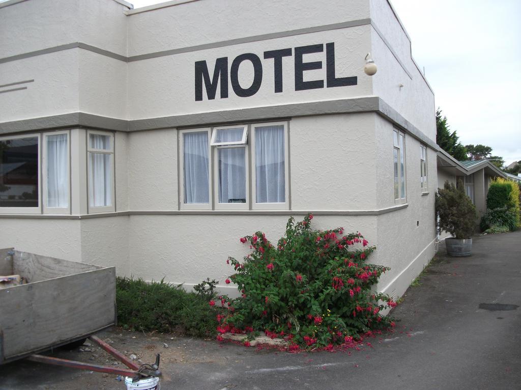 Trentham Motel Upper Hutt Εξωτερικό φωτογραφία